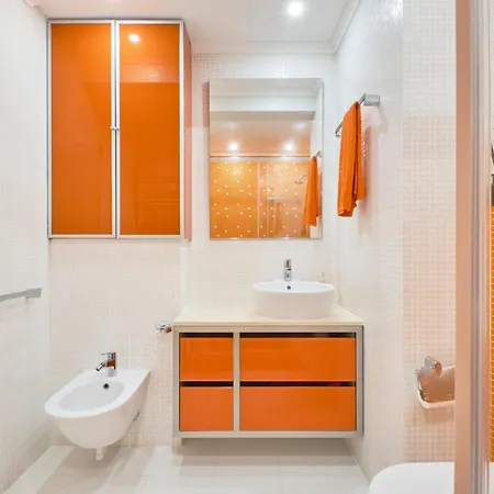 House Baleal Nyaraló *